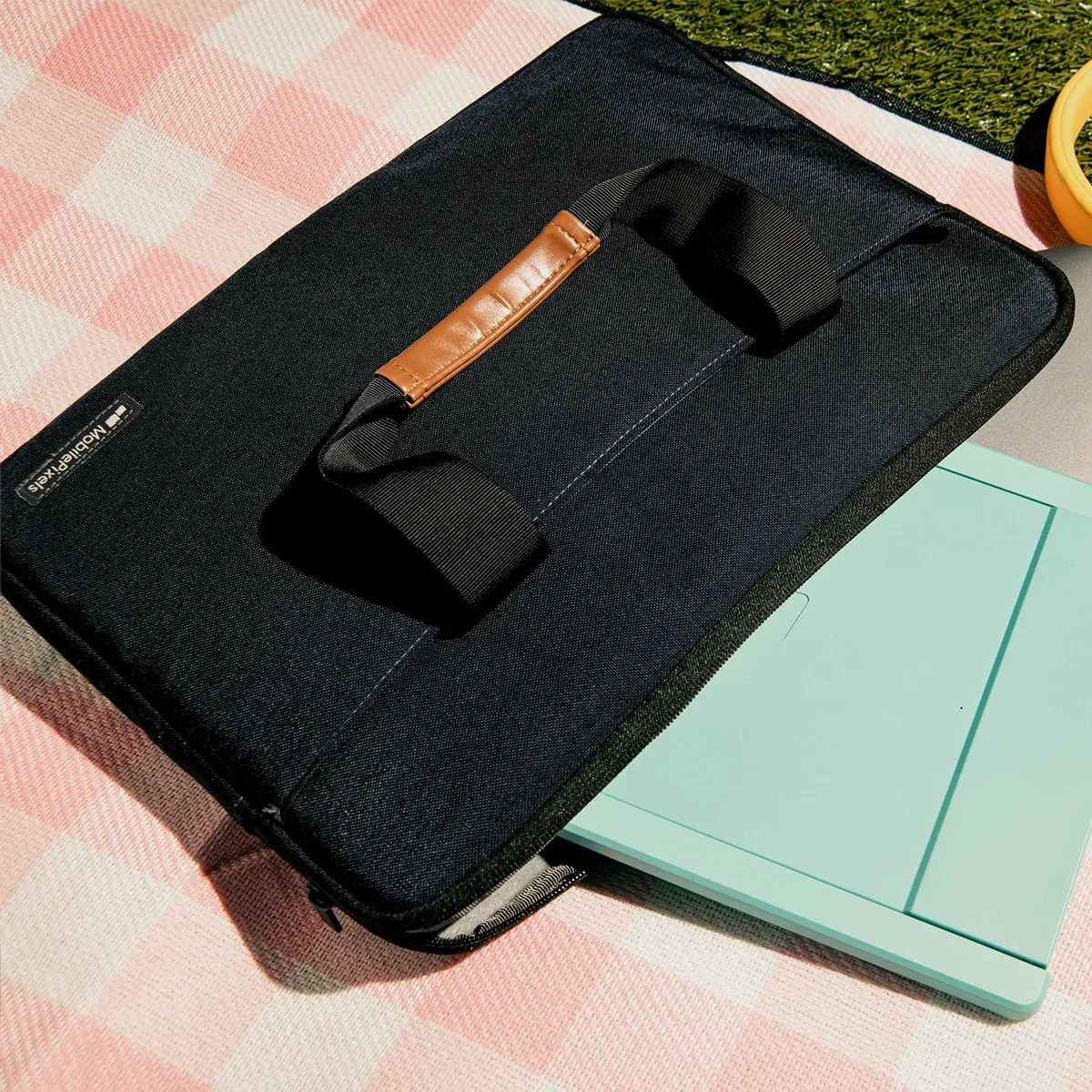 Laptop Sleeve Case with Handle - Image 7
